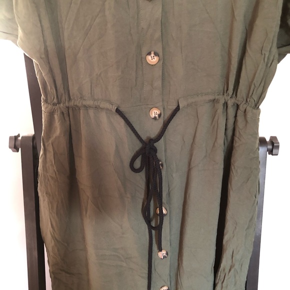 Boohoo Plus midi shirt dress with drawstring waist 🫒 - Picture 13 of 16